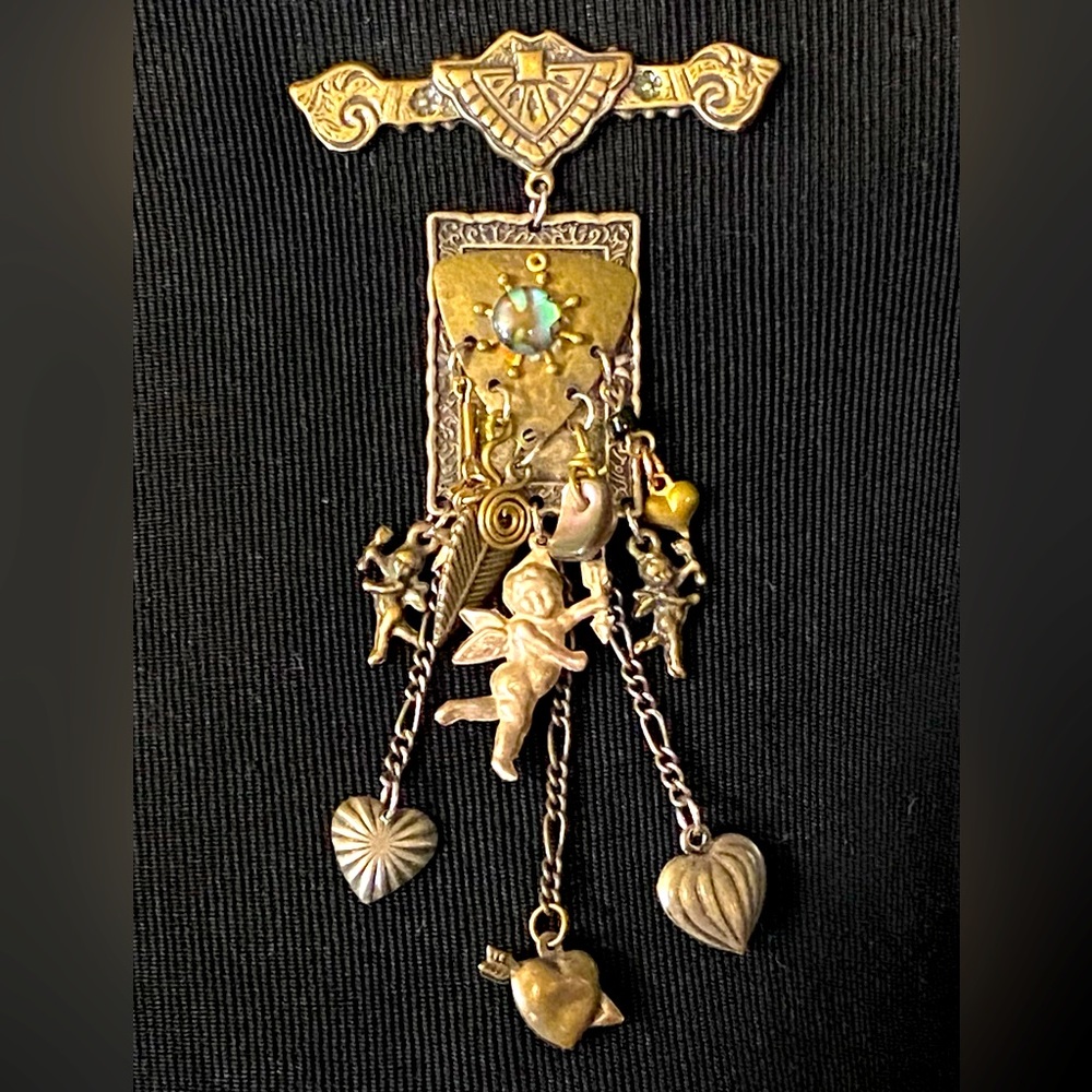 Valentine Hearts & Cherubs Pin! Romantic! Dangling, Stick Pin Backing. L…